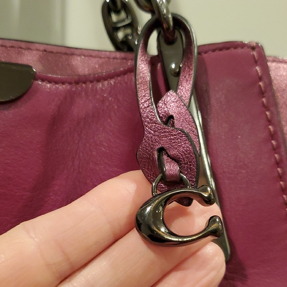 Coach Dreamer In Berry EUC 2018 - Picture 2 of 13